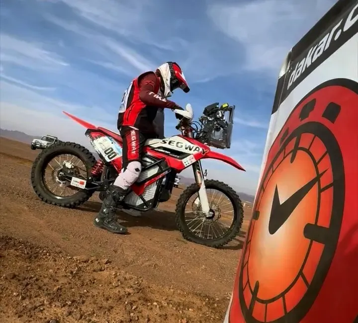 Salió al Dakar prácticamente sin probar la moto.