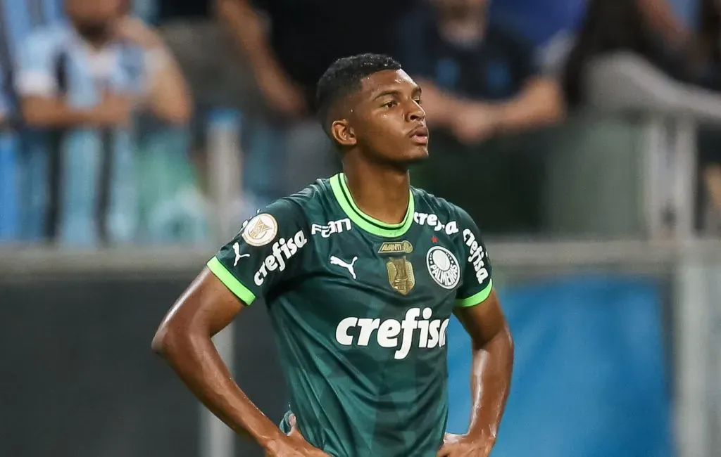 Gigante Europeu monitora grande ‘joia’ do Palmeiras; Proposta acima de R$214 milhões pode chegar (Photo by Pedro H. Tesch/Getty Images)