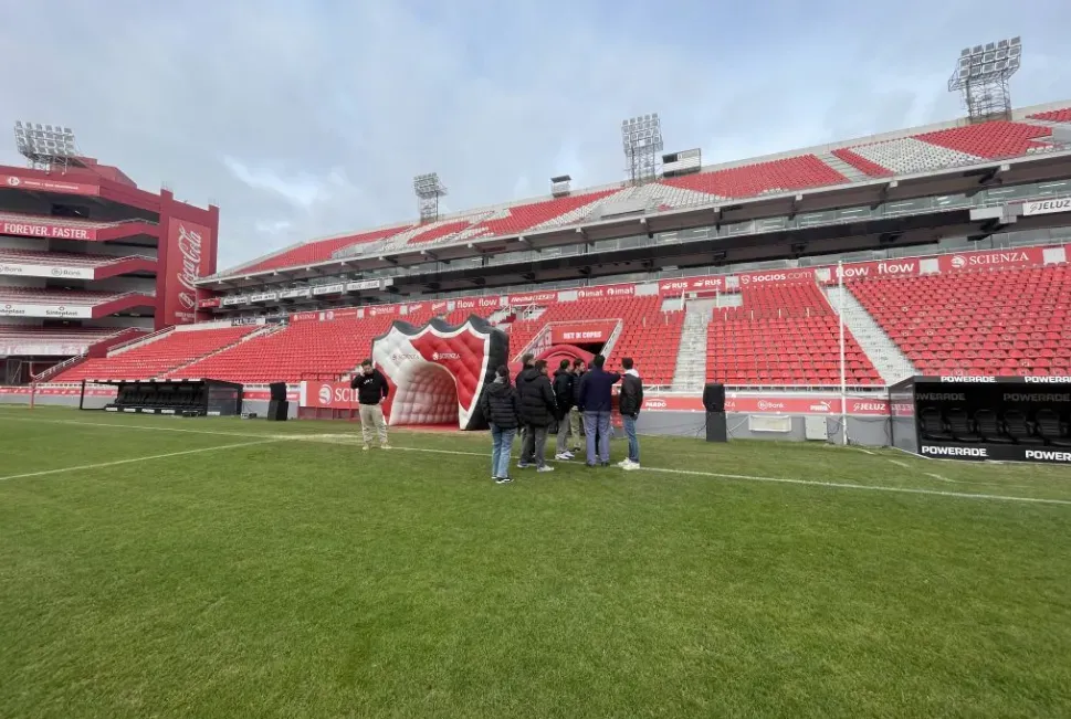 La Conmebol visitó el estadio de Independiente.