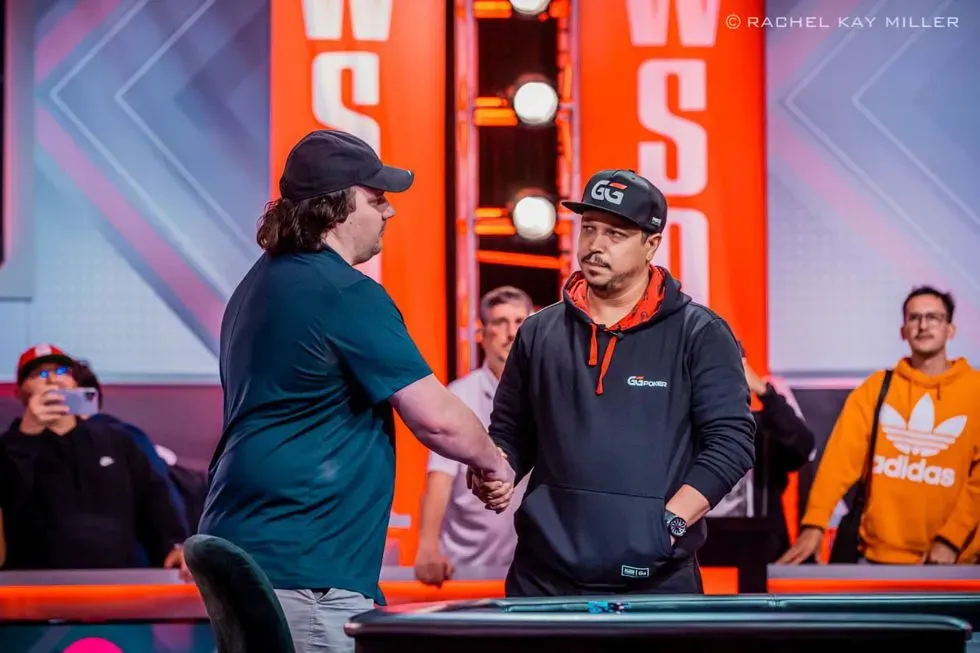 Mojave e o campeão Jeremy Eyer (Foto: Rachel Kay Miller/WSOP)