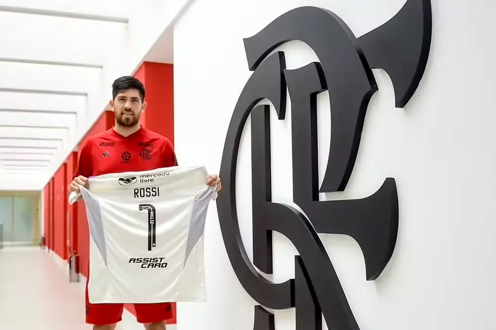 Rossi com a camisa número 1 do Flamengo. Foto: redes sociais / Flamengo