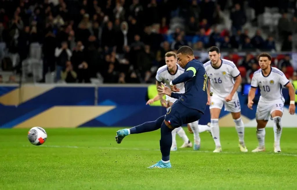 Francia toma el duelo con la Roja de preparación para la Eurocopa 2024. (Photo by Mike Hewitt/Getty Image)