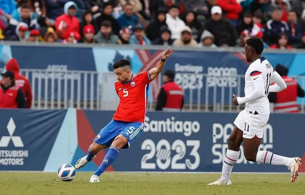 El defensor incluso llegó a la selección chilena. Foto: FFCH.