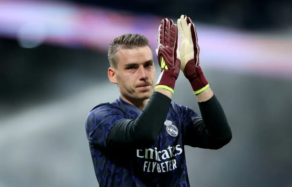 Lunin vem em uma boa sequência no Real Madrid (Photo by Florencia Tan Jun/Getty Images)