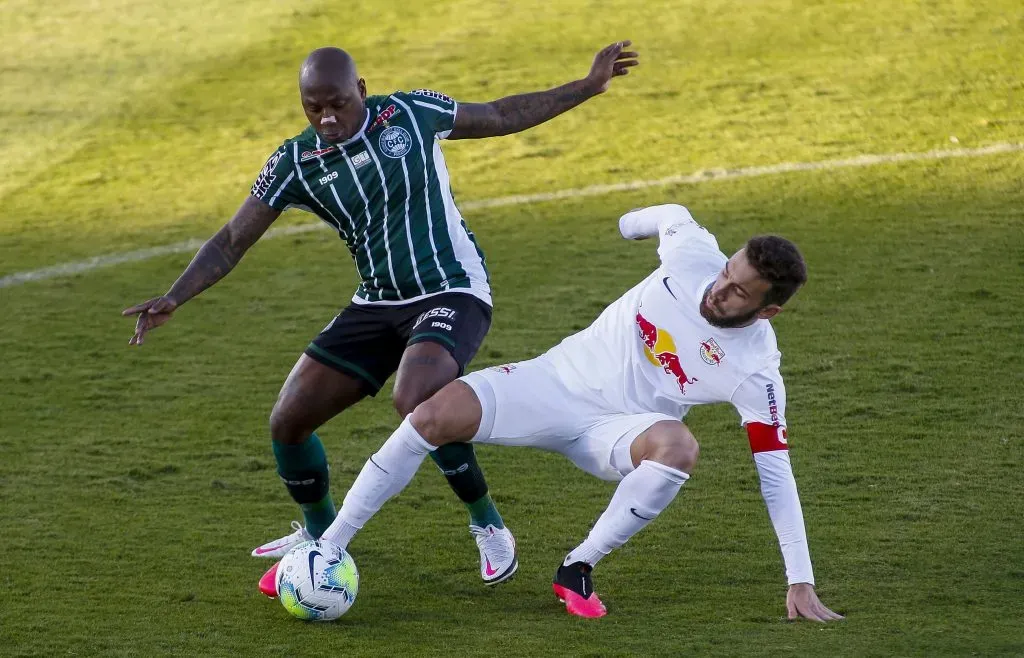 Léo quer jogar no Flamengo. (Photo by Miguel Schincariol/Getty Images)