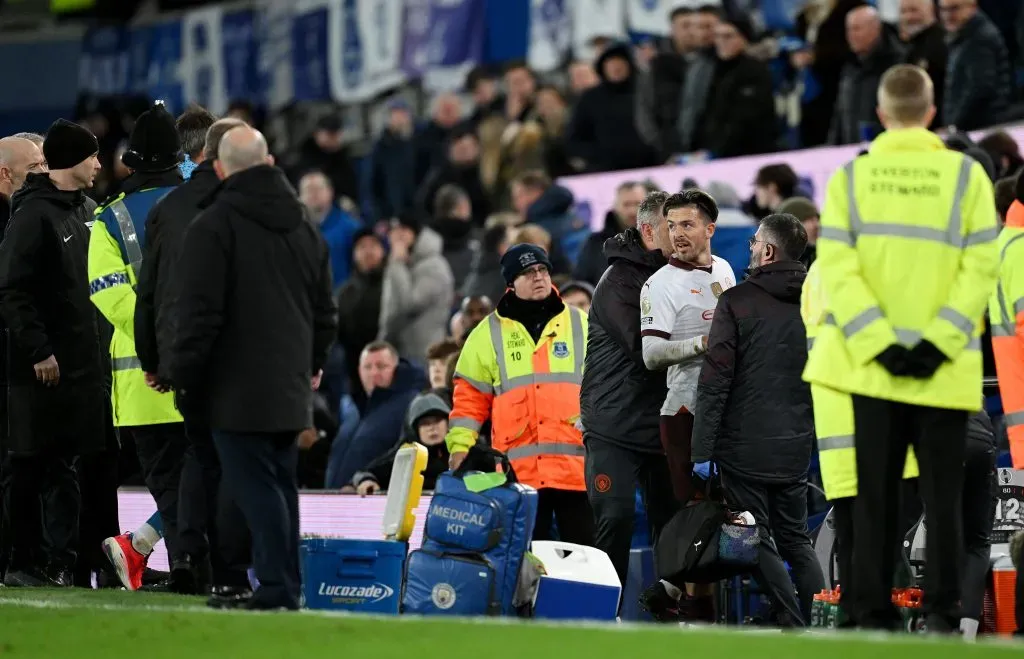 El momento en que Jack Grealish dejó la cancha tras el final de Everton vs Manchester City | Getty Images