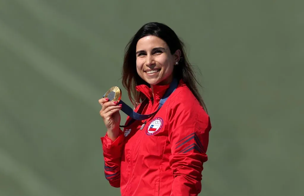 Francisca Crovetto se hizo con la medalla de oro en el tiro skeet de París 2024 tras vencer a la representante de Gran Bretaña. Foto: Getty Images.