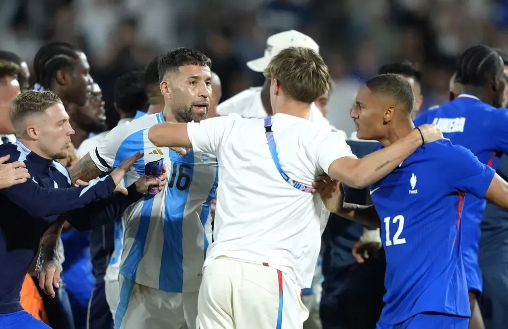 Otamendi sigue peleando con la selección de Francia tras la eliminación en los Juegos Olímpicos.