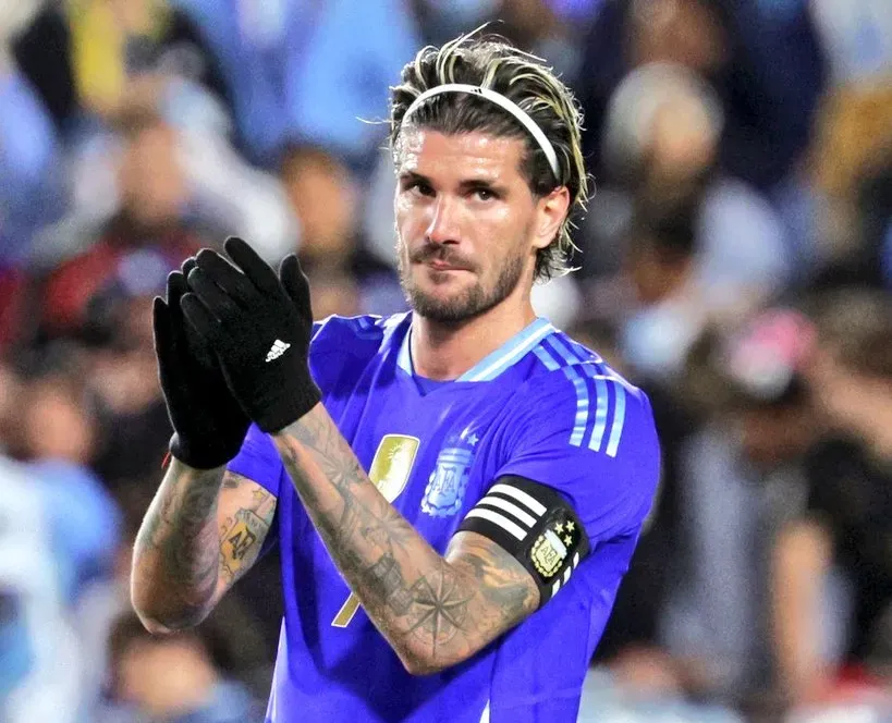 De Paul es otro de los jugadores de la Selección que ya llevó la cinta.