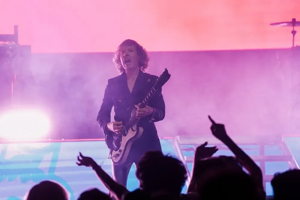 Mucho rock pero también el estilo alternativo que caracteriza a Beck, el músico se robó el corazón del público chileno. Foto: @pauloxreyes