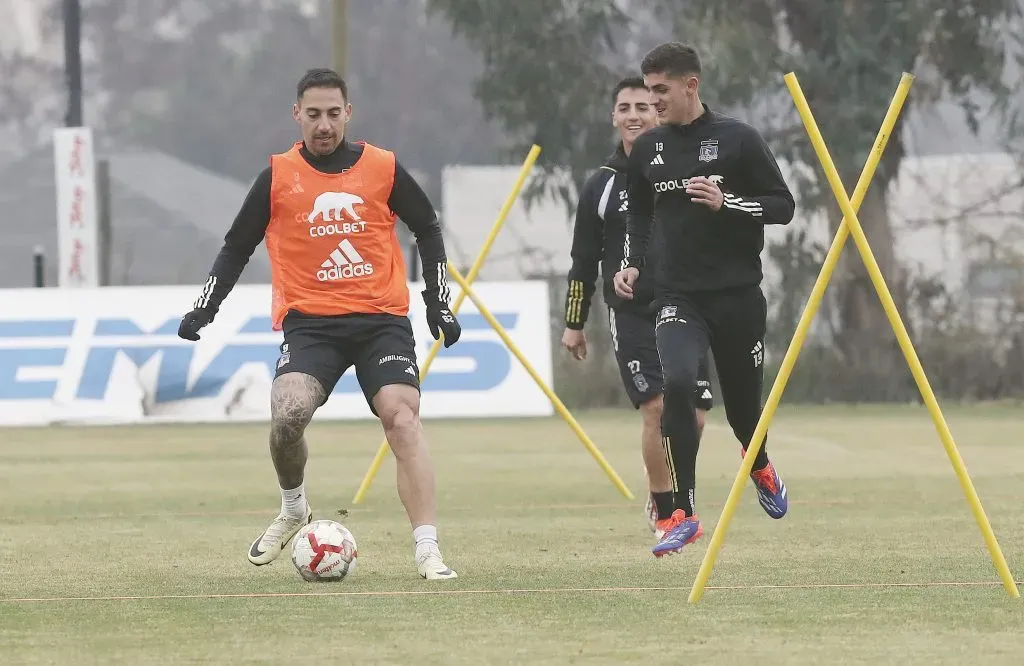 Javier Correa en Colo Colo. Será titular ante Junior. (Marco Muga | Sifup).