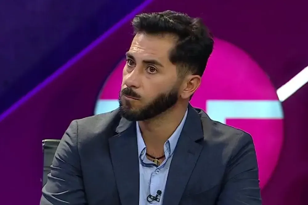 Johnny Herrera pide por favor un goleador para La Roja.