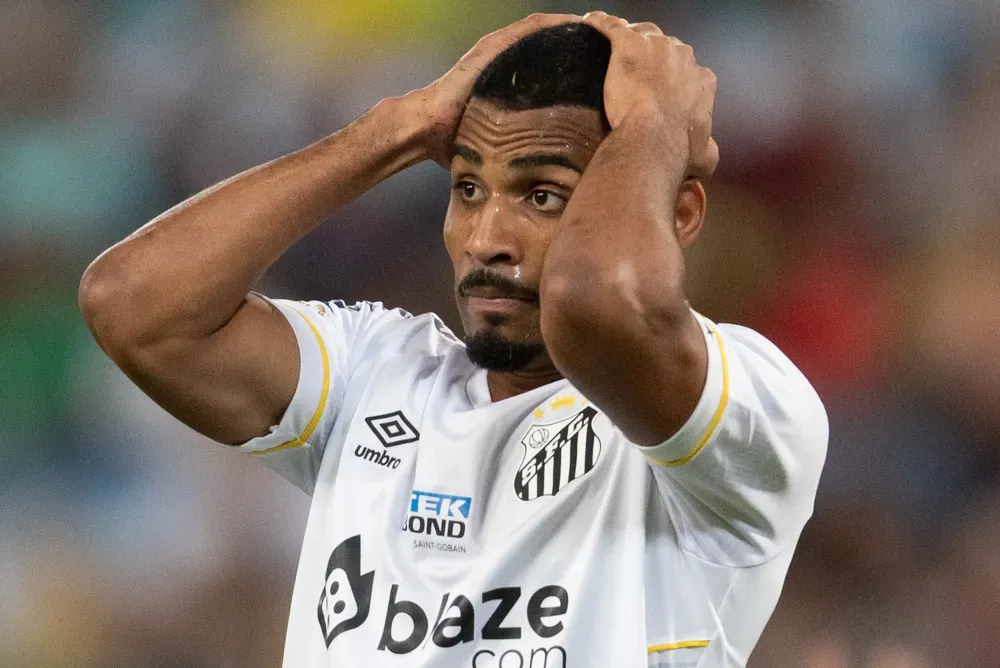 Foto: Gil Gomes/AGIF – Joaquim é outro que interessa ao Vasco