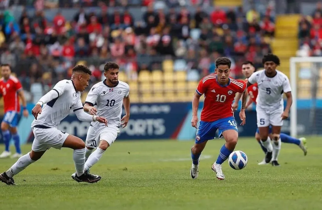 Lucas Assadi fue titular en el último encuentro de la Roja, donde convirtió un gol en los Panamericanos. Foto: ANFP.