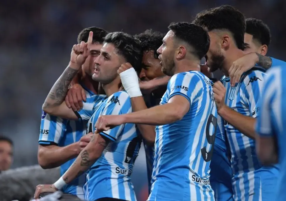 Martinera, lateral do Racing – Foto: Racing Club