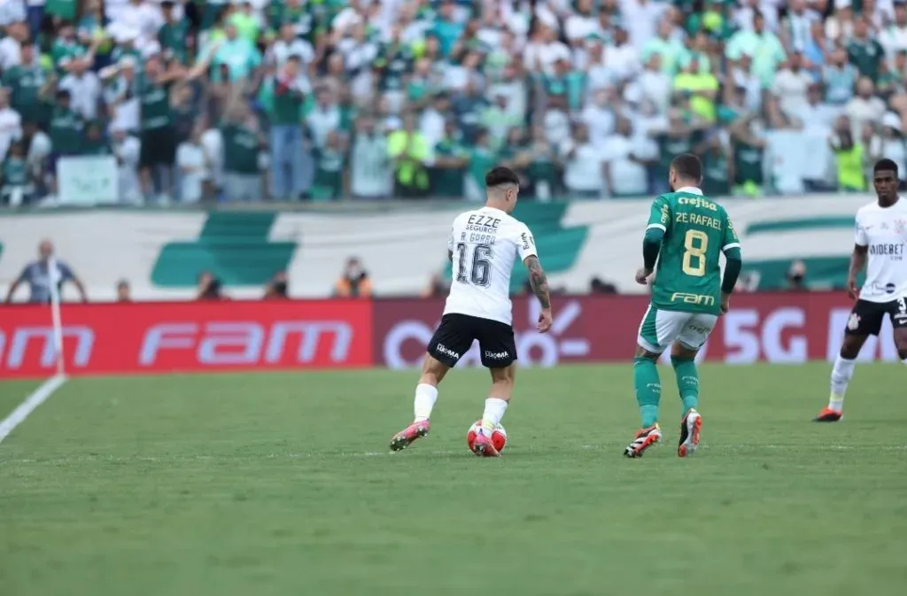 Rodrigo Garro contra o Palmeiras. (Foto: Leonardo Lima/AGIF)