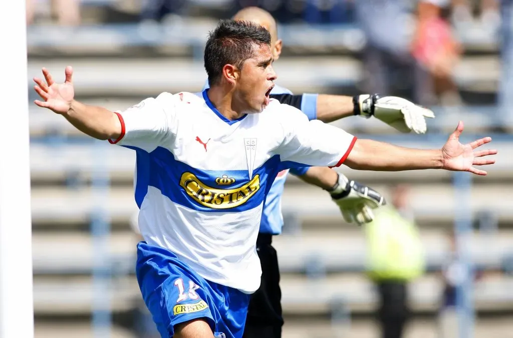 Julio Gutiérrez jugó en Universidad Católica tiempo después de su paso por Udinese. En 2007-2008 pasó por los Cruzados. (ANDRES PINA/PHOTOSPORT).