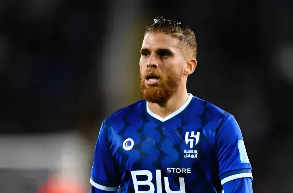 Cuéllar negociou com o Corinthians