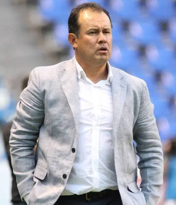 Juan Reynoso cuando dirigía a Cruz Azul. (Foto: Crus Azul Prensa)