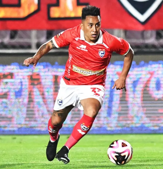 Christian Cueva jugando en Cienciano. (Foto: Ciencianista).