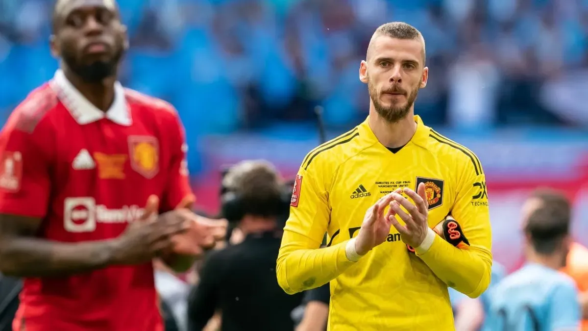 David de Gea left under unceremonious circumstances, but he could make a heroic return.