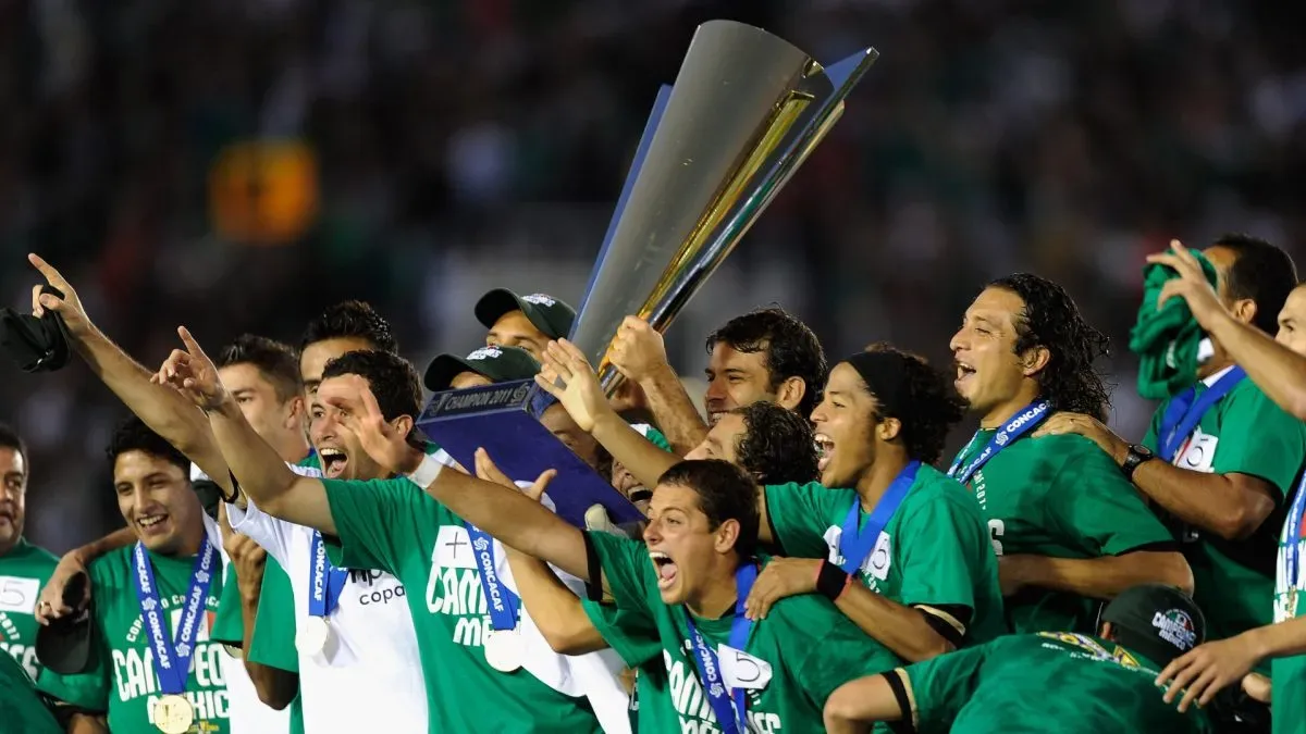 Mexico celebrates after defeating United States in the 2011 CONCACAF Gold Cup Championship at the Rose Bowl on June 25, 2011. (Source: Kevork Djansezian/Getty Images)
