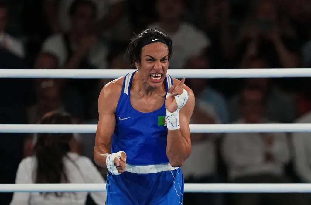 Imane Khelif se clasificó a la final de la categoría Welter y luchará por la medalla de oro. (Imago)