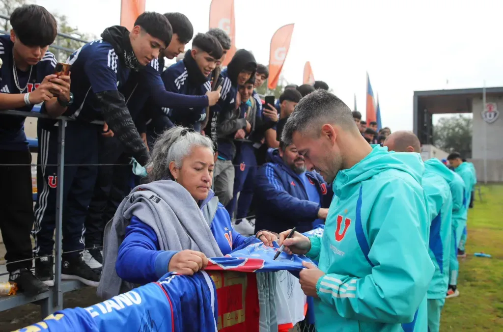 El Príncipe ha recibido mucho cariño desde su retorno al Bulla. (Foto: Universidad de Chile).