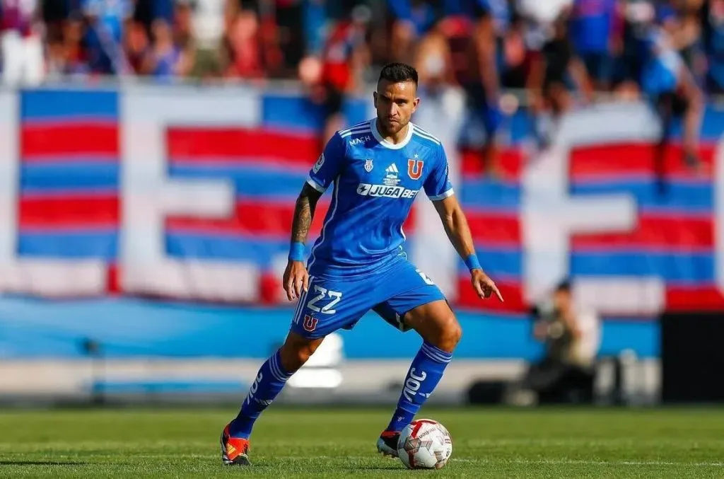 El defensor es el segundo capitán de los azules. Foto: U. de Chile.