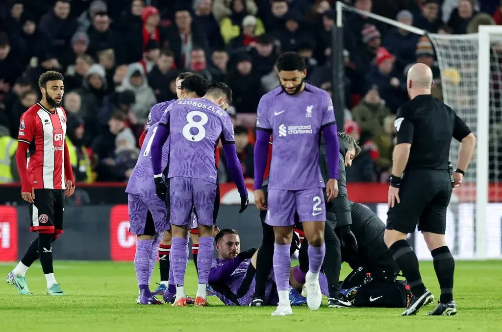 Mac Allister salió lesionado contra Sheffield. (Foto: Getty Images)