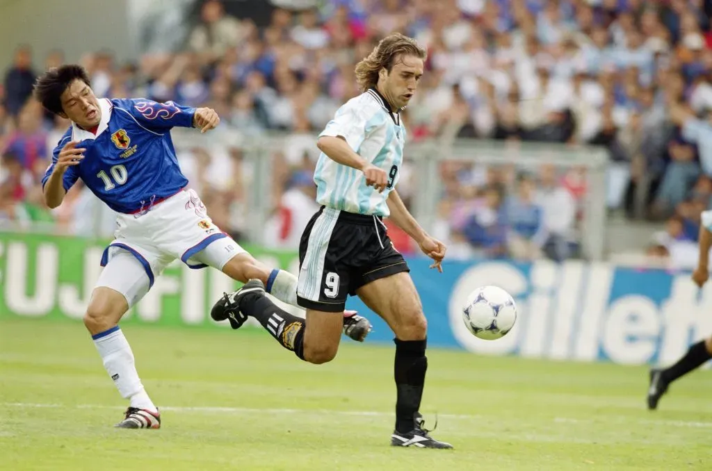 Bati ante Japón en el Mundial 98. (Foto: Getty).