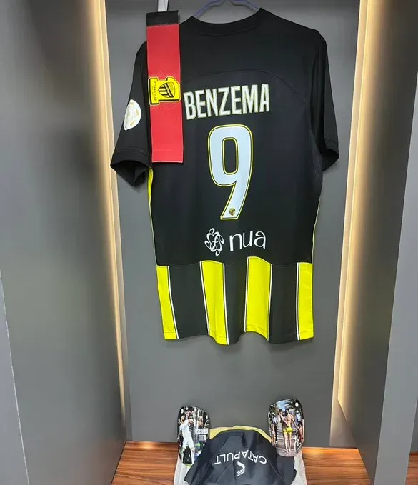 Este es el particular recuerdo de Benzema: tiene la imagen de la remontada del Real Madrid ante PSG