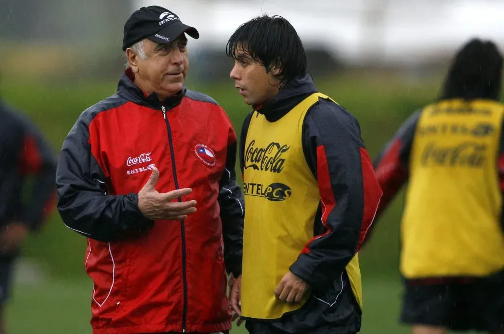 El querido exentrenador de la Roja está complicado | Photosport