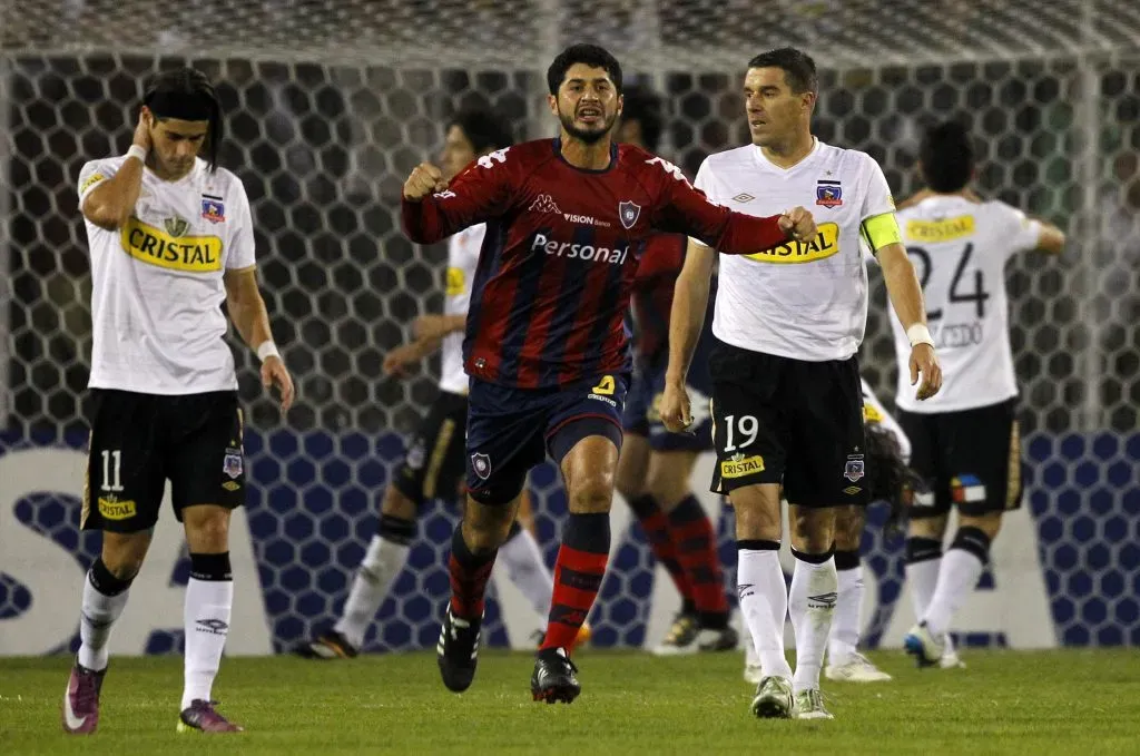 Colo Colo quedó eliminado ante Cerro Porteño en 2011. Foto: ANDRES PINA/PHOTOSPORT