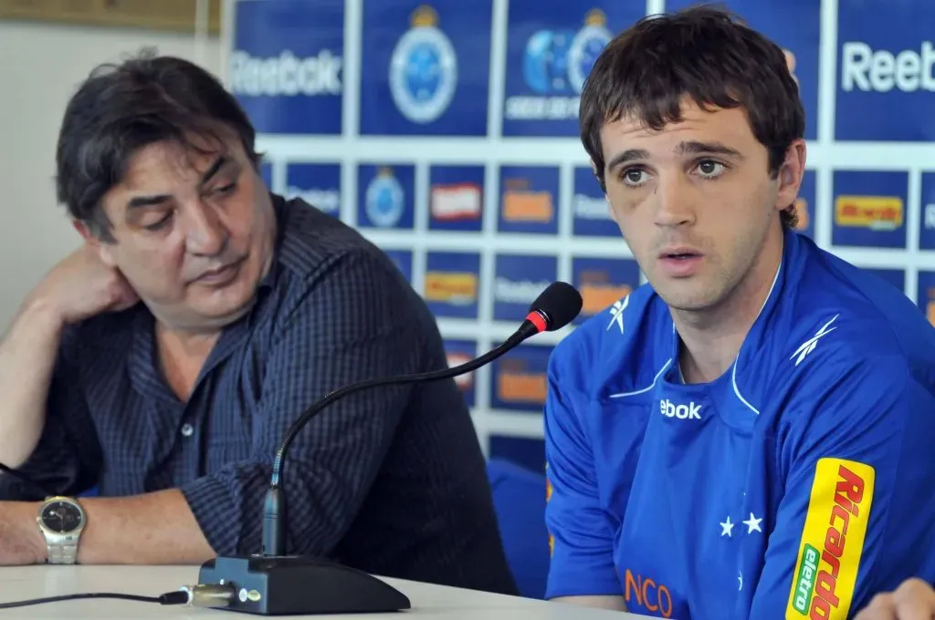 Walter Montillo en su presentación en Cruzeiro.