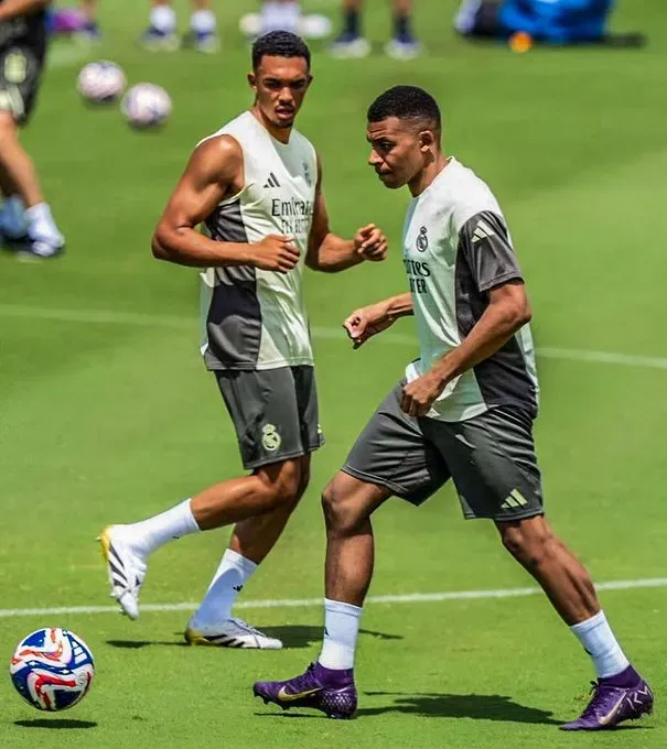 Mbappé volvió a entrenarse con Real Madrid este miércoles.
