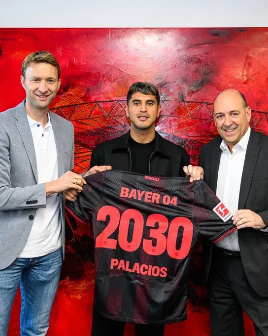 Exequiel Palacios extendió su vínculo hasta 2030. (Foto de Bayer Leverkusen en X).