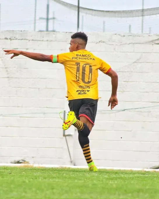 Jandry Gómez aún no ha debutado en primera categoría con Barcelona SC, se mueve como volante ofensivo. (Foto: @idoloTV)