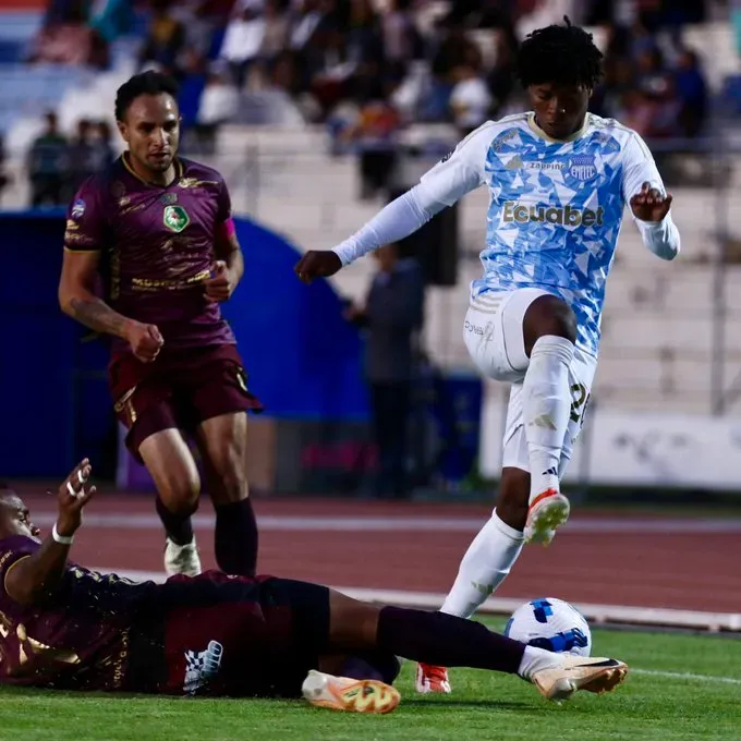 Emelec fue goleado en su último partido de LigaPro. (Foto: @CSEmelec)