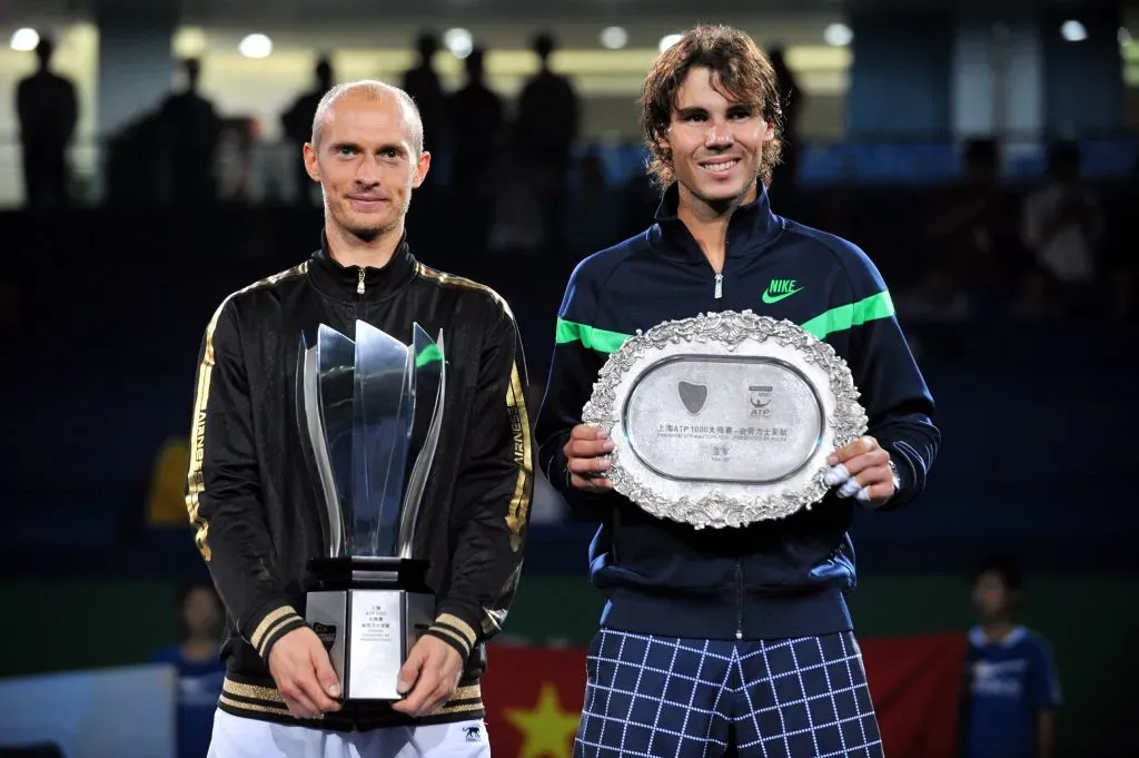 Nikolay Davidenko tras ganarle el Masters 1000 de Shanghai a Rafael Nadal en 2009.