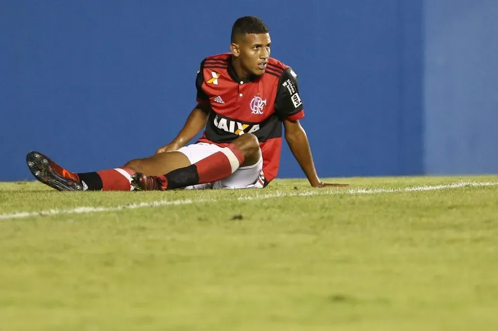 Foto: Marcello Zambrana/AGIF – Vinicius Souza, ex-jogador do Flamengo, durante partida contra o Ji-Parana no estadio Arena Barueri pelo campeonato Copa São Paulo 2018.