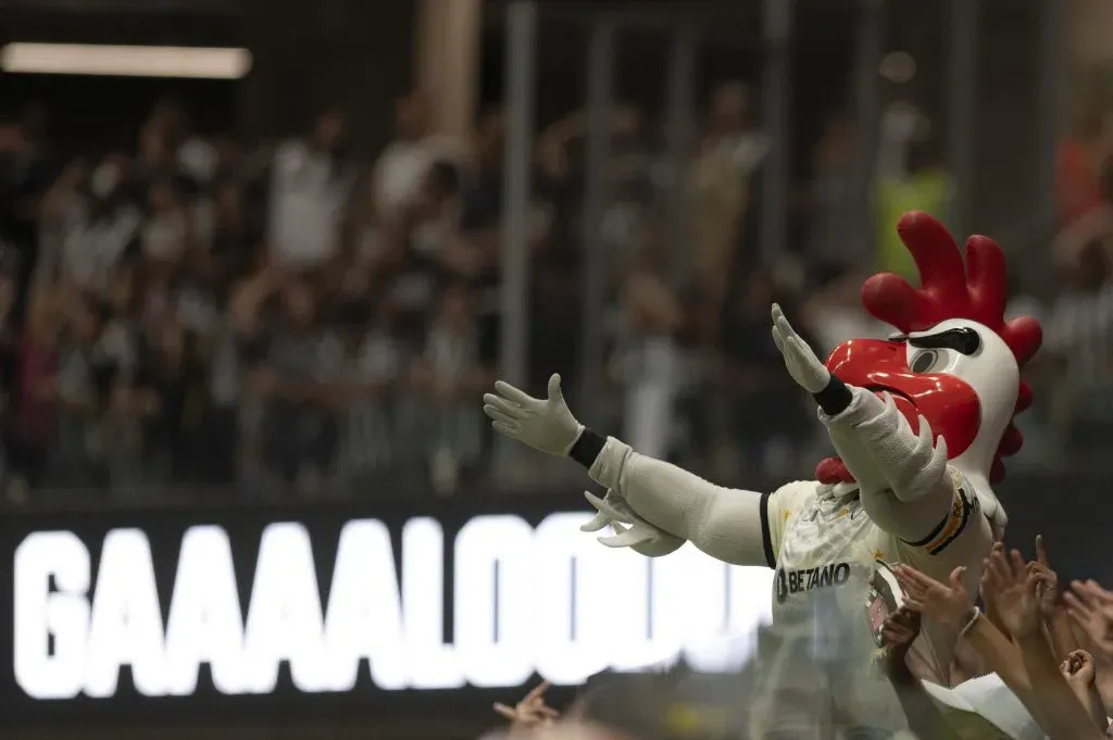 MG – BELO HORIZONTE – 01/11/2023 – BRASILEIRO A 2023, ATLETICO-MG X FORTALEZA – Torcida durante partida entre Atletico-MG e Fortaleza no estadio Arena MRV pelo campeonato Brasileiro A 2023. Foto: Alessandra Torres/AGIF