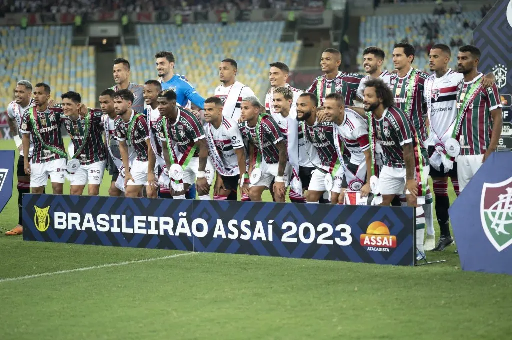 São Paulo e Fluminense posam para foto antes do jogo – Foto: Jorge Rodrigues/AGIF