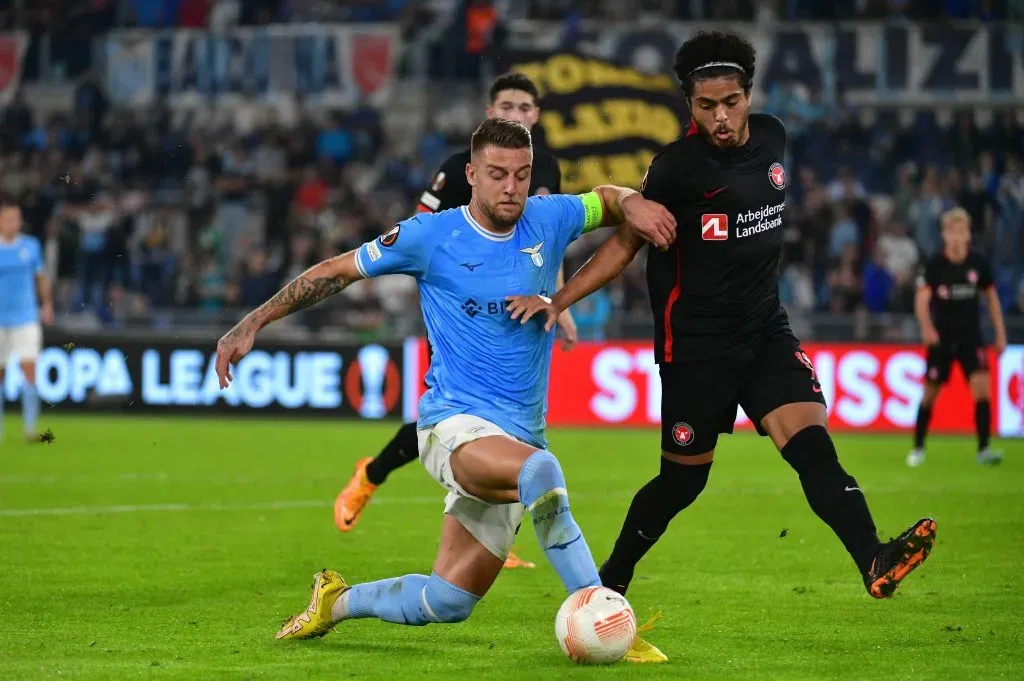 Evander em ação com a camisa do Midtjylland diante da Lazio. (Photo by Marco Rosi – SS Lazio/Getty Images)