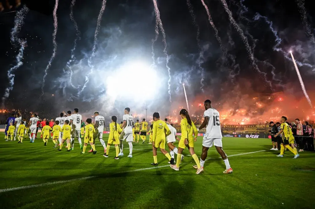 Botafogo conta com John para resistir pressão do Peñarol e administrar o resultado para chegar na final da Libertadores.