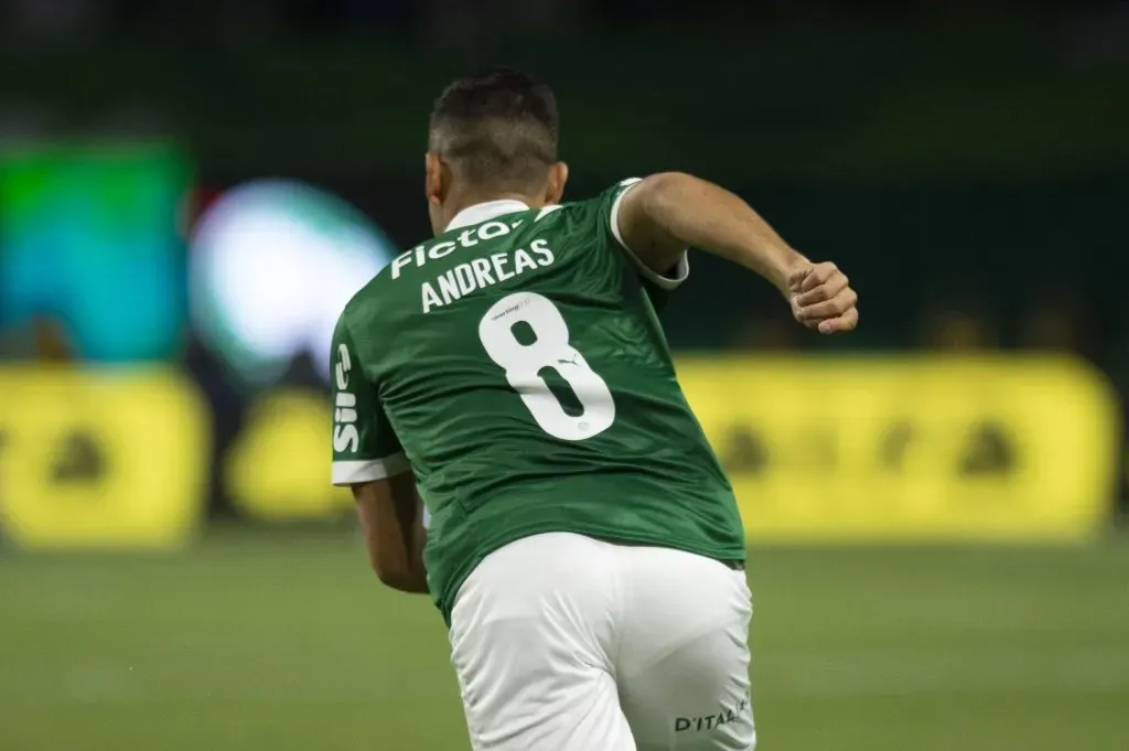 SP – SAO PAULO – 13/09/2025 – BRASILEIRO A 2025, PALMEIRAS X INTERNACIONAL – Andreas Pereira jogador do Palmeiras durante partida contra o Internacional no estadio Arena Allianz Parque pelo campeonato Brasileiro A 2025. Foto: Anderson Romao/AGIF