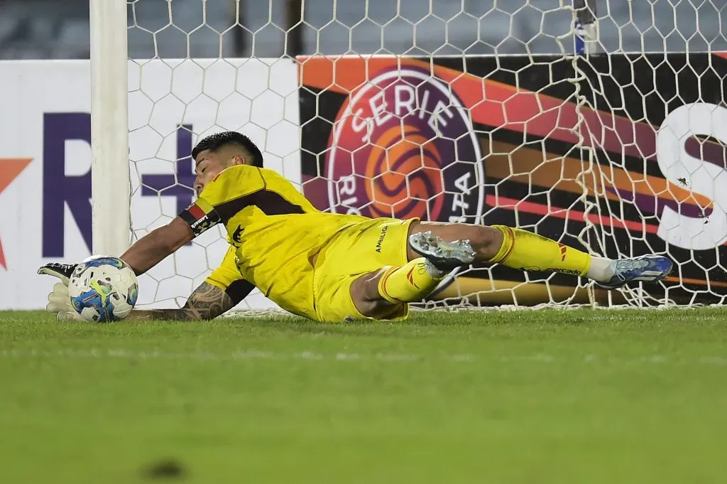 Brayan Cortés en el primer amistoso de pretemporada con Colo Colo. (Foto: Photosport)