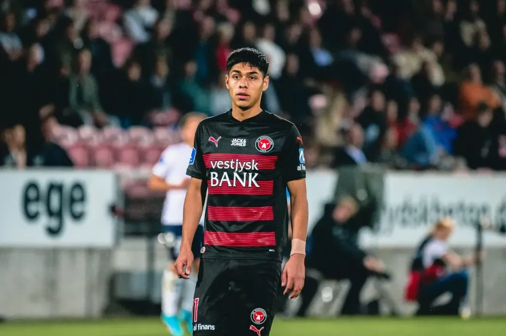 Darío Osorio debutó en el pasado fin de semana en Dinamarca. ¿Verá ahora acción con la selección chilena en las Eliminatorias? | Foto: Midtjylland.