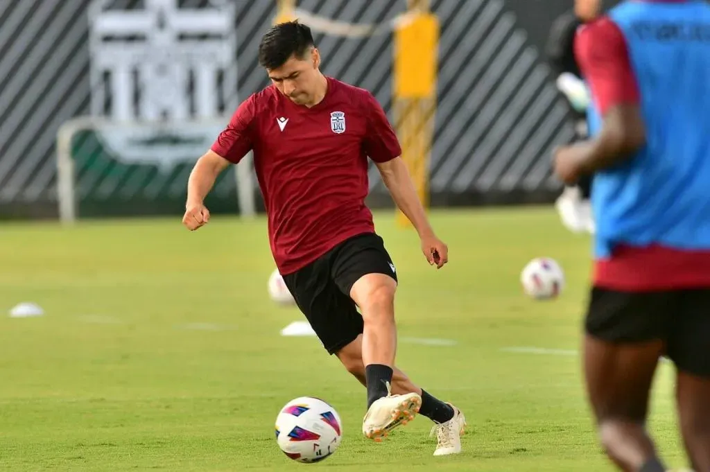 Tomás Alarcón encontró continuidad en el Cartagena de España (@FCCartagena_efs)