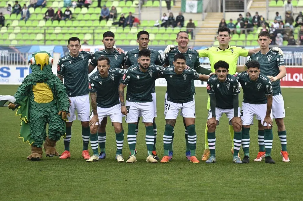 Santiago Wanderers está en el puesto 13 de la Primera B. Foto: Jose Veas/Photosport